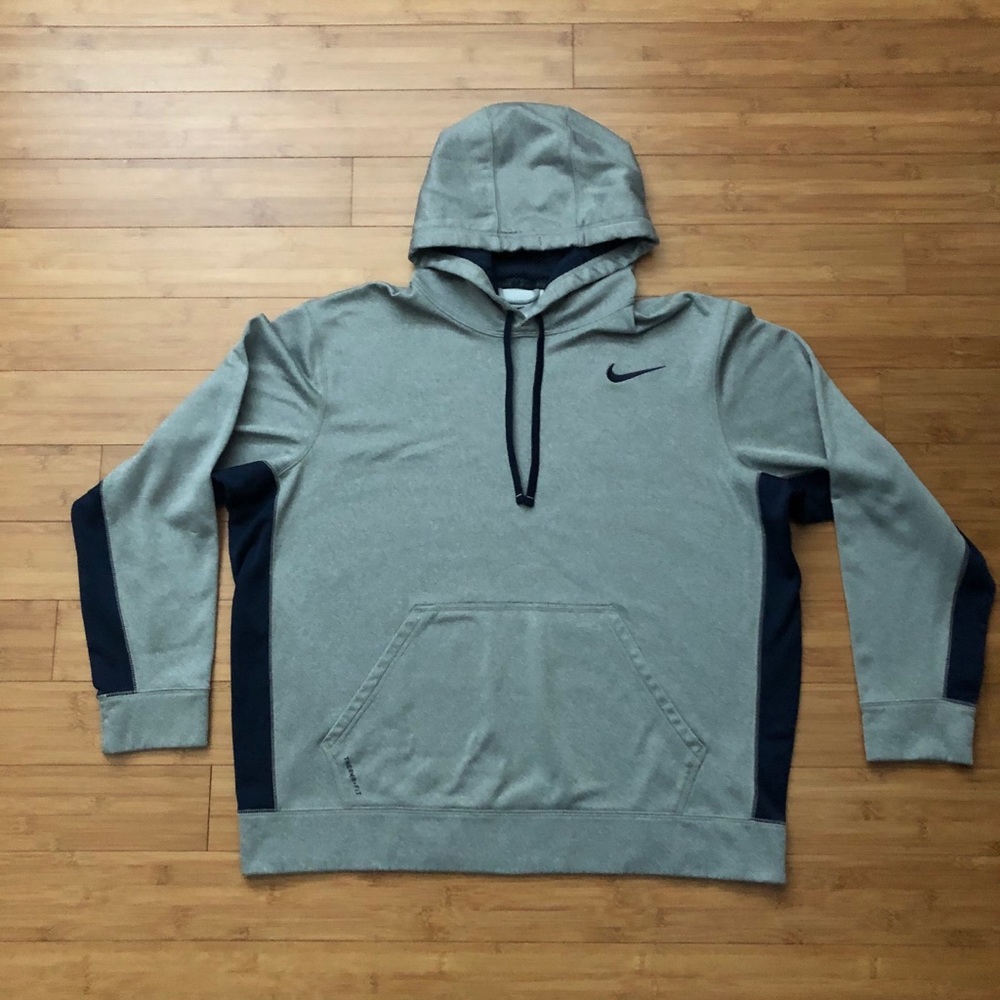 Nike Therma-Fit Grey Hoodie Size XL